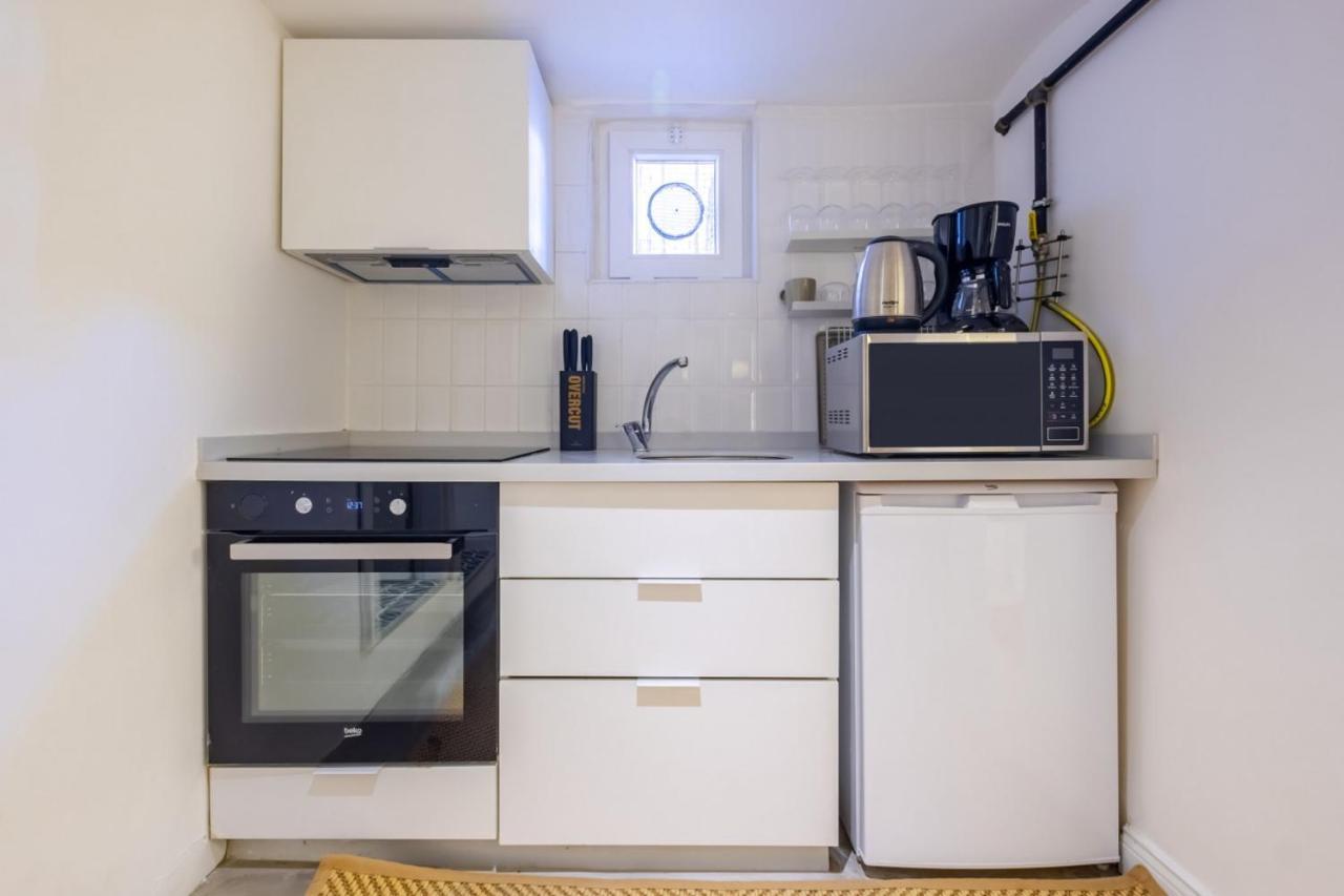 Vibrant Flat 5 Minutes Walk To Istiklal In Beyoglu Apartamento Estambul Exterior foto